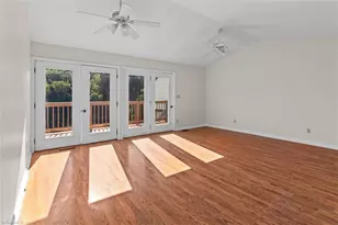 120 Greenbriar St, Mount Airy, NC 27030 - Photo 9