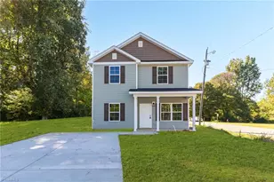729 W Swannanoa Ave, Liberty, NC 27298 - Photo 1