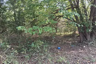 200 Oakland Ave, Eden, NC 27288 - Photo 1