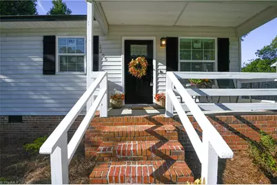 2205 Gable Way, High Point, NC 27262 - Photo 5