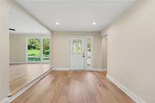 2511 Woodview Dr, Greensboro, NC 27408 - Photo 5