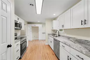 2511 Woodview Dr, Greensboro, NC 27408 - Photo 13