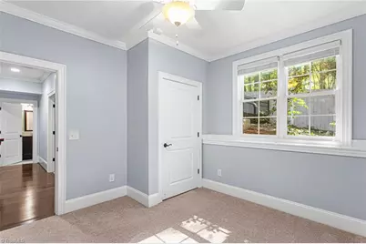 825 E Franklin Street, Chapel Hill, NC 27514 - Photo 43