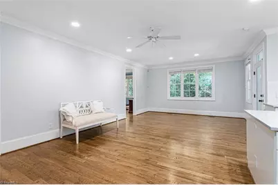825 E Franklin Street, Chapel Hill, NC 27514 - Photo 11