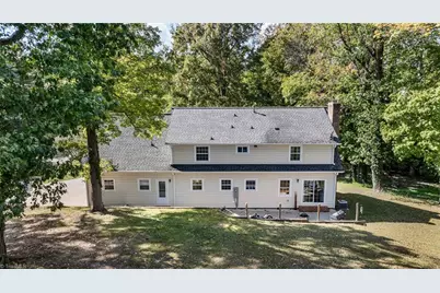 802 Kingston Drive, High Point, NC 27262 - Photo 9