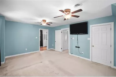 802 Kingston Drive, High Point, NC 27262 - Photo 33