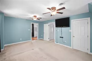 802 Kingston Dr, High Point, NC 27262 - Photo 33