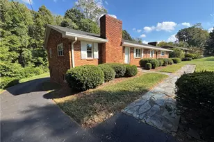 5721 Nylon Dr, Winston-Salem, NC 27105 - Photo 5