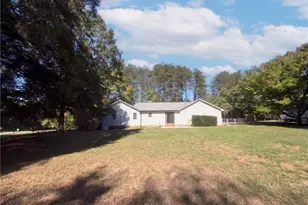 8507 Deer Path Ct, Stokesdale, NC 27357 - Photo 5