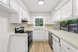 3299 Whitaker Ct NW, Winston-Salem, NC 27106 - Photo 5
