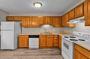 2564 Ambassador Ct, High Point, NC 27265 - Photo 15