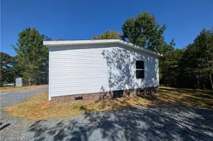 259 Cabin Creek Dr, Denton, NC 27239 - Photo 3