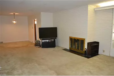 208 Hillcrest Drive, Madison, NC 27025 - Photo 19