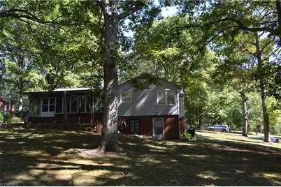 208 Hillcrest Drive, Madison, NC 27025 - Photo 7