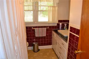 208 Hillcrest Dr, Madison, NC 27025 - Photo 33
