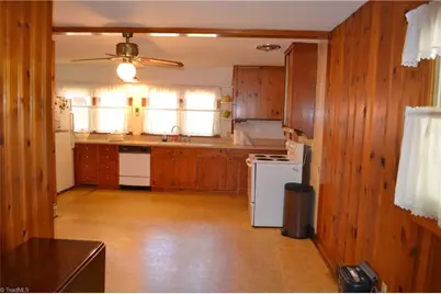 208 Hillcrest Drive, Madison, NC 27025 - Photo 27