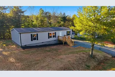 4277 Chinquapin Circle, Lenoir, NC 28645 - Photo 3