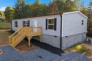 4277 Chinquapin Cir, Lenoir, NC 28645 - Photo 1