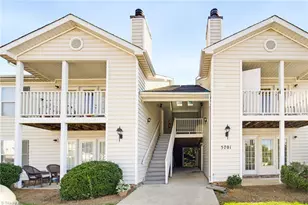 5701 Battery Ct, Greensboro, NC 27409 - Photo 3