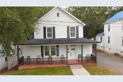 621 Lindsey Street, Reidsville, NC 27320 - Photo 1