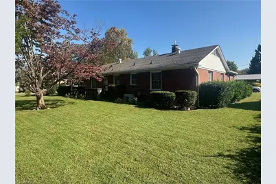 1400 Capri Road, Winston-Salem, NC 27103 - Photo 9
