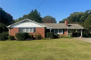 1400 Capri Rd, Winston-Salem, NC 27103 - Photo 3