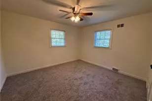 6911 Kenbridge Dr, Clemmons, NC 27012 - Photo 11