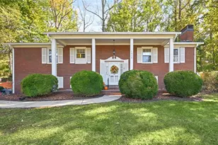 1812 Turfwood Dr, Pfafftown, NC 27040 - Photo 1