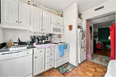 1700 Elm Street #G1-1st Floor, Greensboro, NC 27408 - Photo 9
