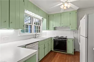 1236 Huntingdon Rd, Winston-Salem, NC 27104 - Photo 9