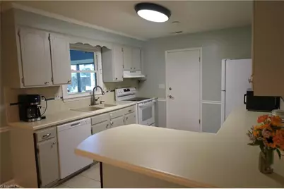 336 Century Boulevard, Kernersville, NC 27284 - Photo 11