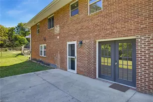 337 E Rhyne Ave, Winston-Salem, NC 27107 - Photo 17