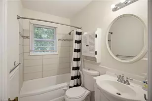 2708 Rockwood Rd, Greensboro, NC 27408 - Photo 25