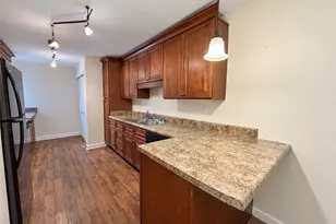 1510 Benjamin Pkwy, Greensboro, NC 27408 - Photo 5