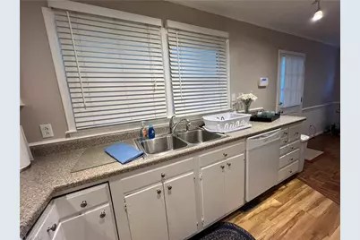 1302 Runyon Drive, Greensboro, NC 27405 - Photo 11