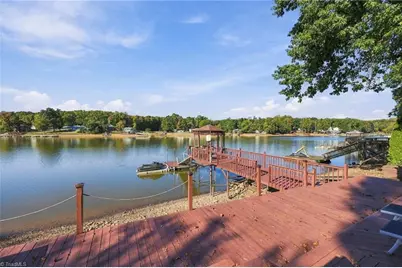 1332 Lake Drive 9, Lexington, NC 27292 - Photo 31