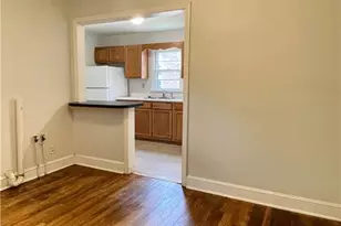 908 Glenwood Ave, Greensboro, NC 27403 - Photo 3