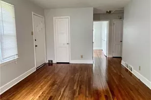 908 Glenwood Ave, Greensboro, NC 27403 - Photo 5