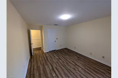 2707 Reynolda Road #C3, Winston-Salem, NC 27106 - Photo 9
