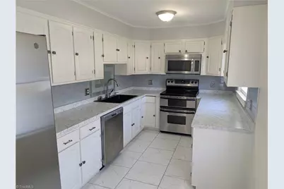 2707 Reynolda Road #C3, Winston-Salem, NC 27106 - Photo 3