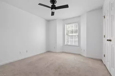 6704 W Friendly Avenue #4E, Greensboro, NC 27410 - Photo 29