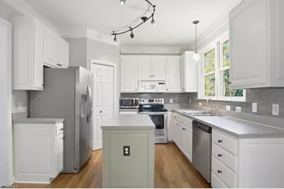 6 Rosebank Court, Greensboro, NC 27407 - Photo 11