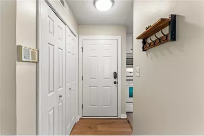 892 S Ridge Court, Winston-Salem, NC 27107 - Photo 3