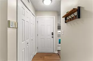 892 S Ridge Ct, Winston-Salem, NC 27107 - Photo 3