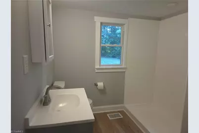 855 McGregor Road, Winston-Salem, NC 27103 - Photo 5
