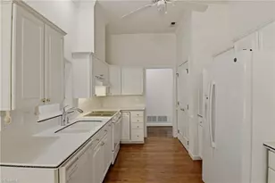 1235 Thornhill Ln, Winston-Salem, NC 27106 - Photo 15