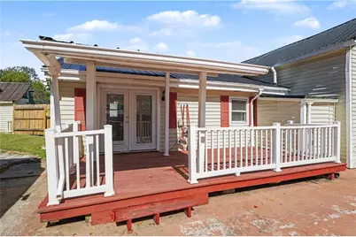 714 Montgomery Street, Reidsville, NC 27320 - Photo 11