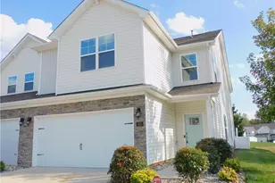 813 Riley Ln, Greensboro, NC 27455 - Photo 1