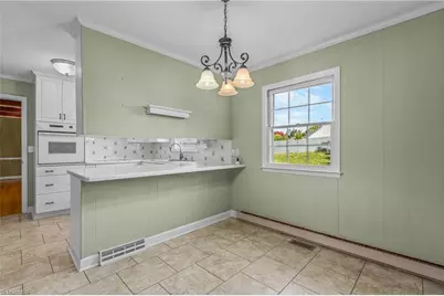 611 Burkeridge Court, Winston-Salem, NC 27104 - Photo 9