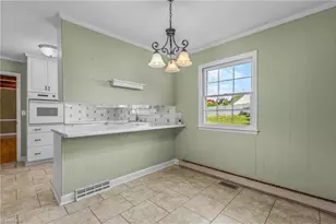 611 Burkeridge Ct, Winston-Salem, NC 27104 - Photo 9